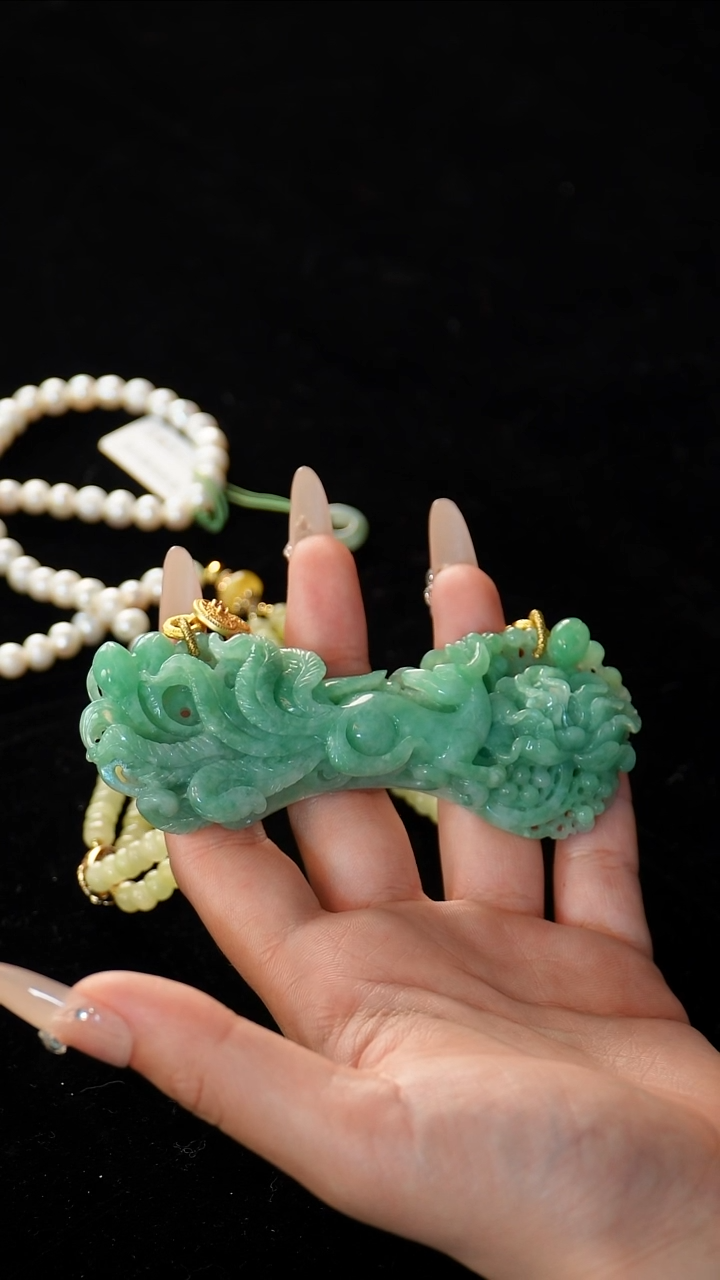 【闪购商品】翡翠颈饰未镶嵌九尾