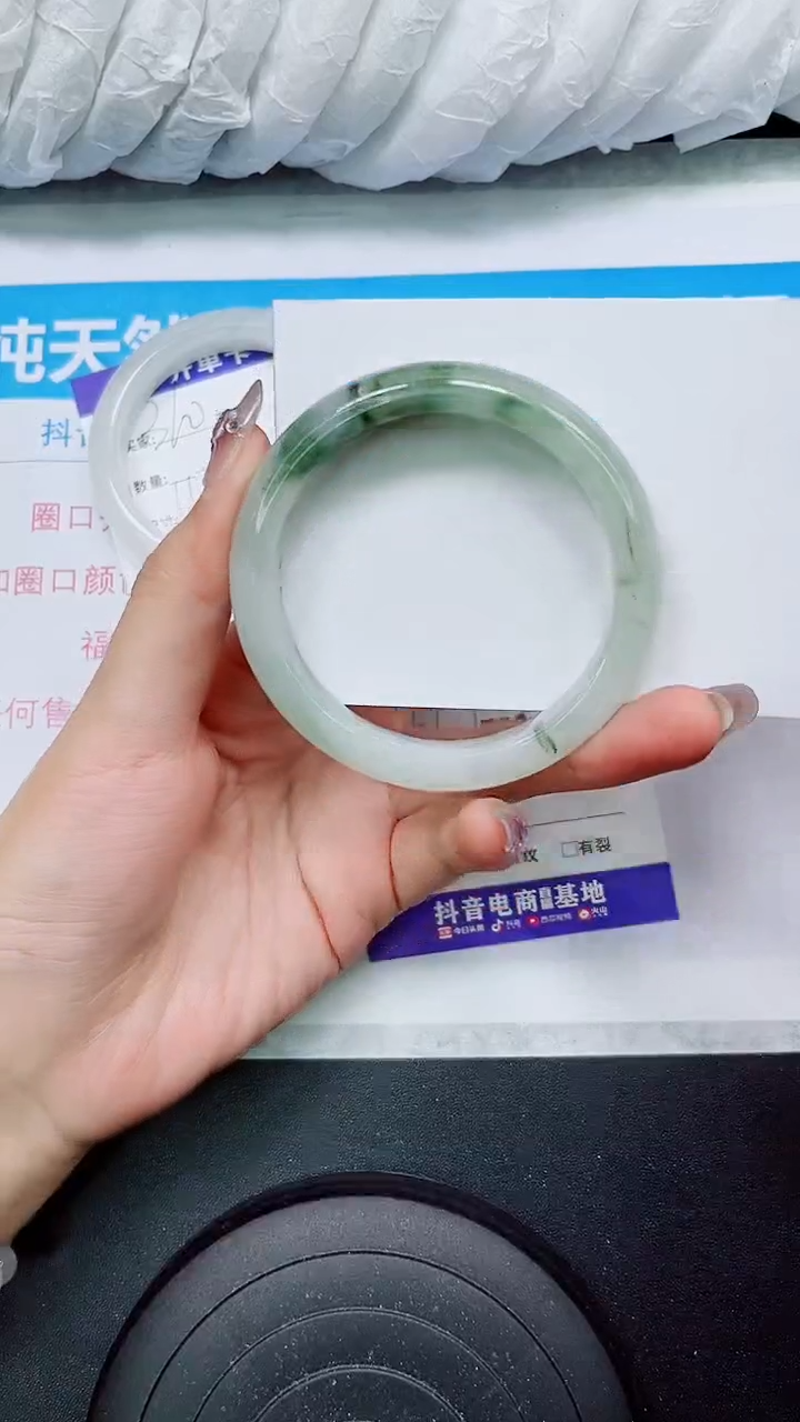 【闪购商品】石英质玉手镯未镶嵌S361-56/57
