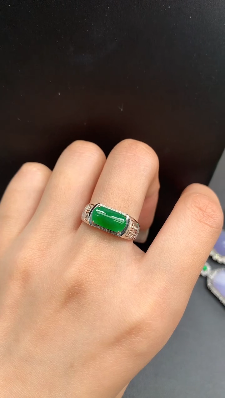 【闪购商品】翡翠颈饰18K金镶嵌戒指1263