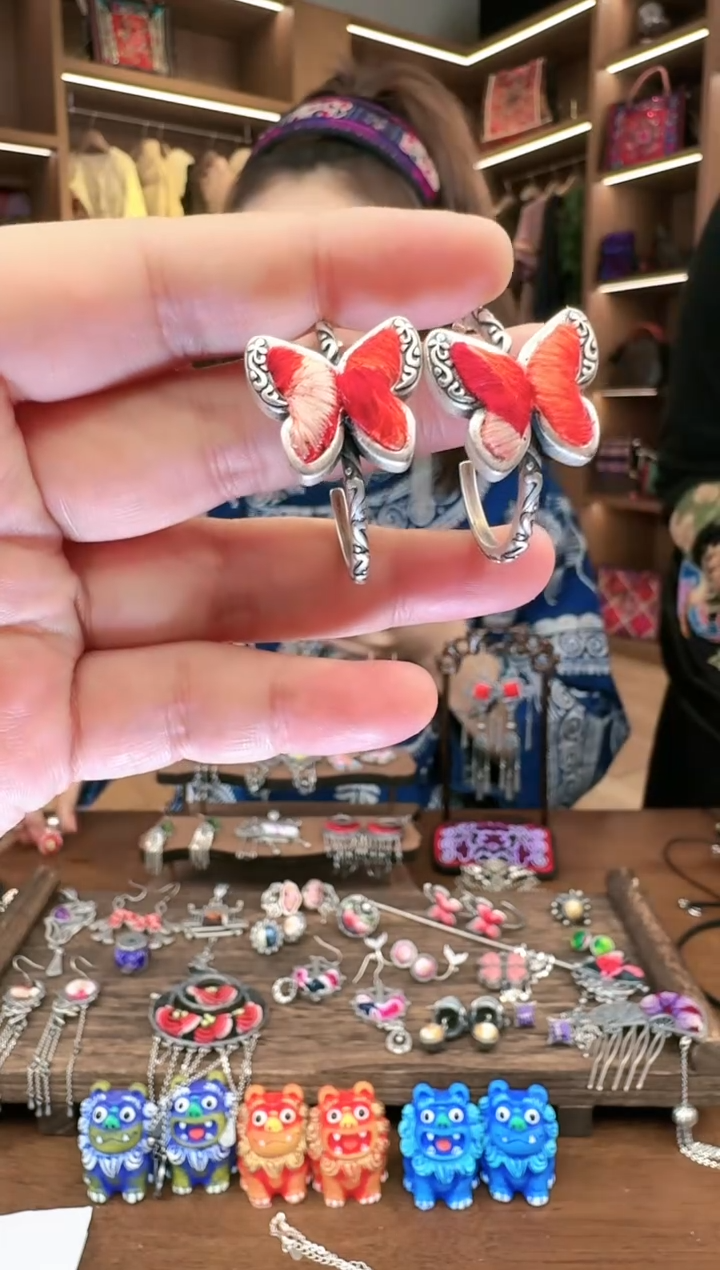 【闪购商品】织绣83黔东南苗族刺绣