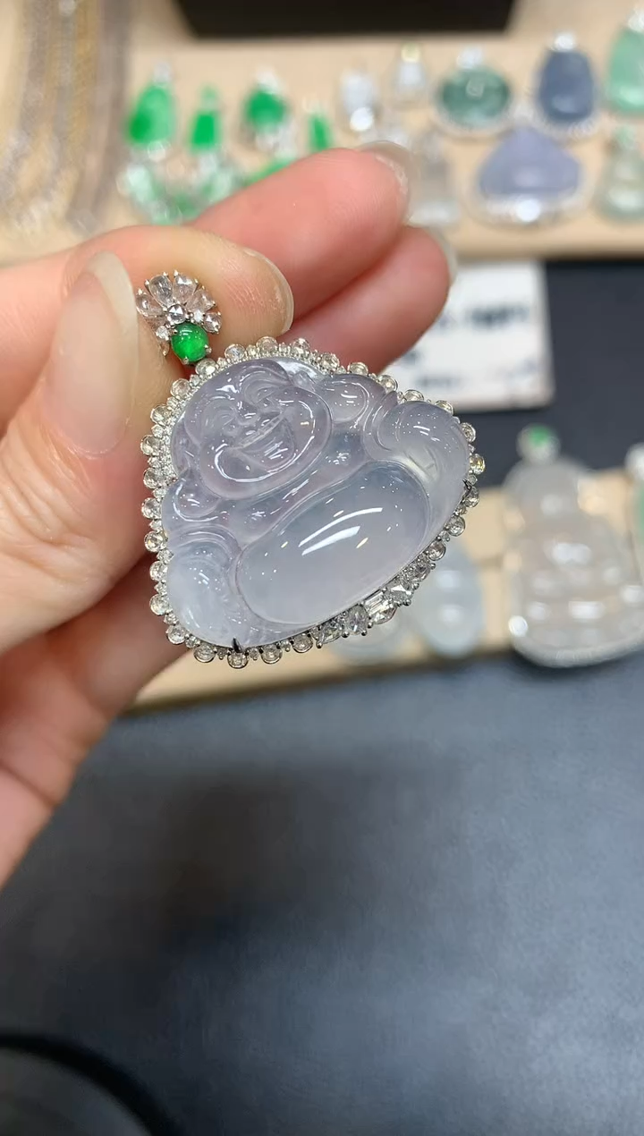 【闪购商品】翡翠颈饰18K金镶嵌佛公【无服务费