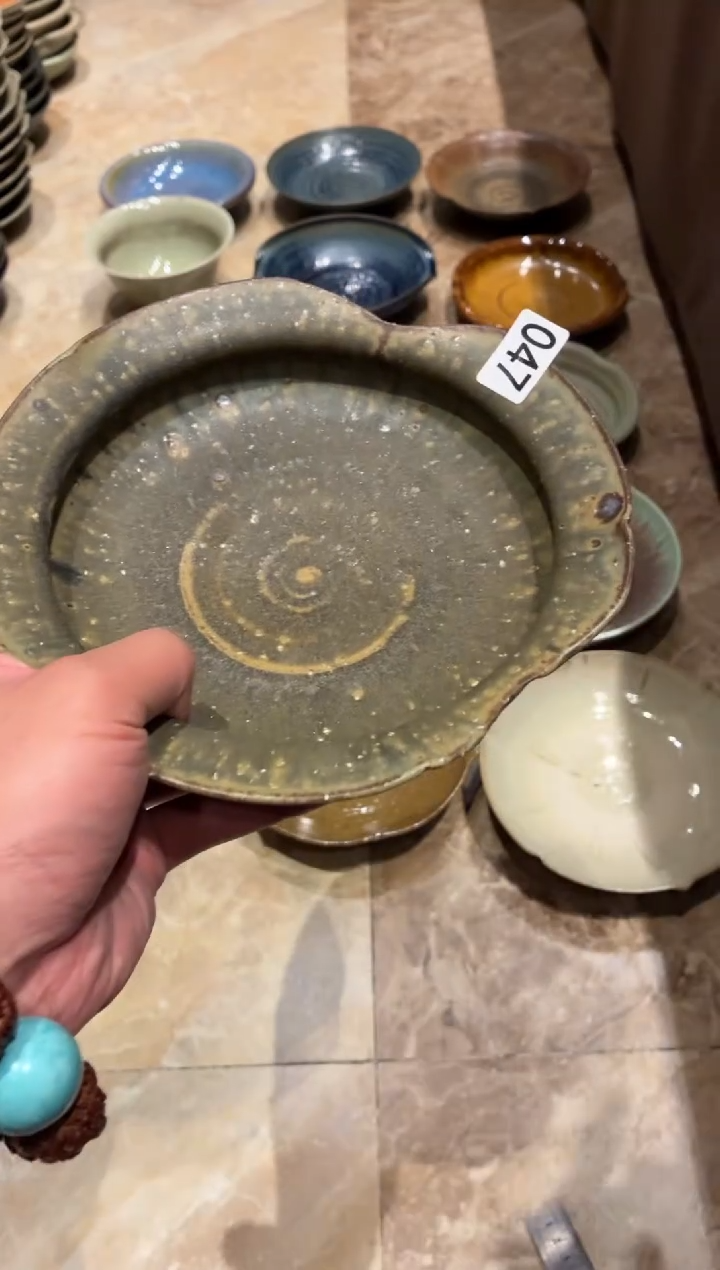 瓷白*47粗陶墨绿花朵盘1个