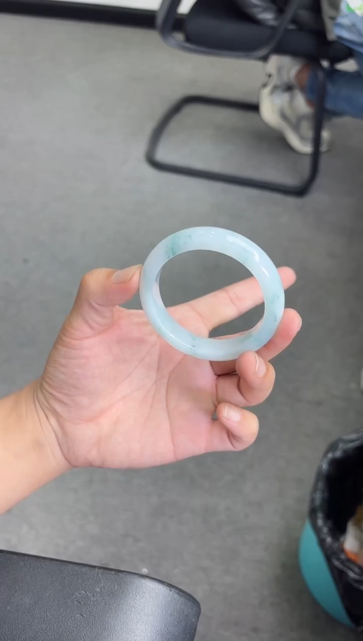 未镶嵌手镯定制翡翠玛***姐手镯