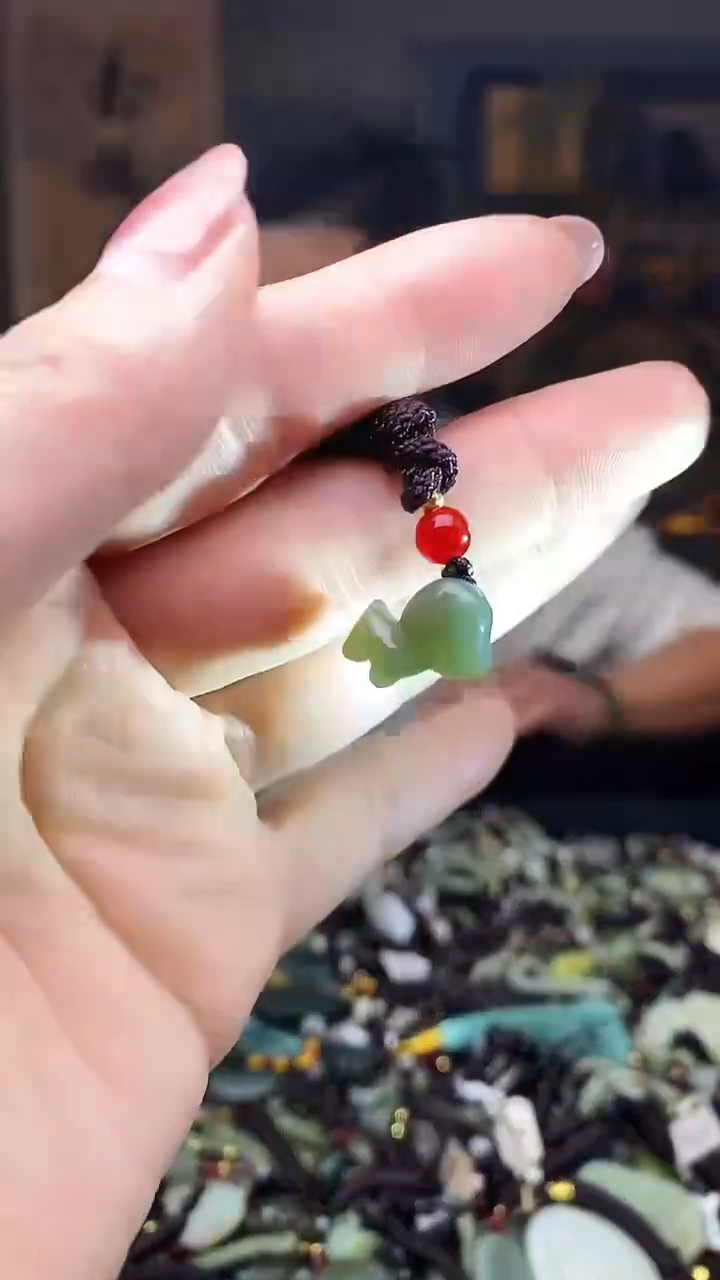 颈饰未镶嵌和田玉多样性发货，拍一发一