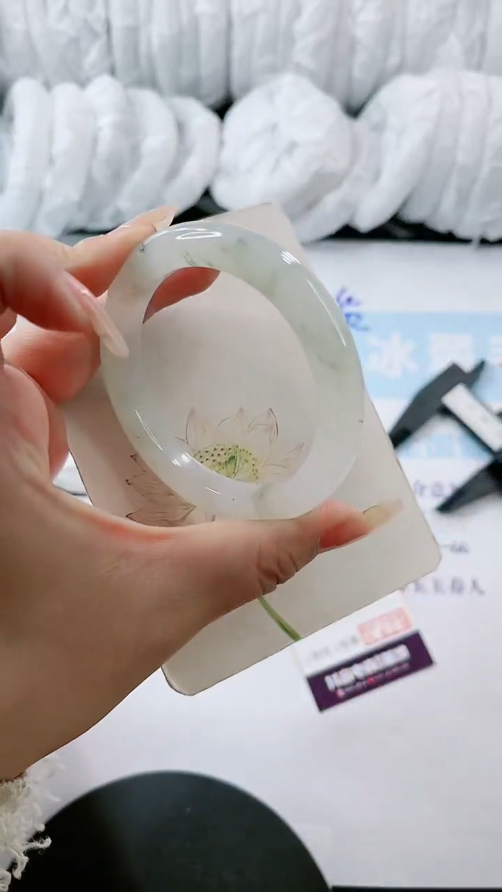 【闪购商品】石英质玉手镯未镶嵌多样性发货S468