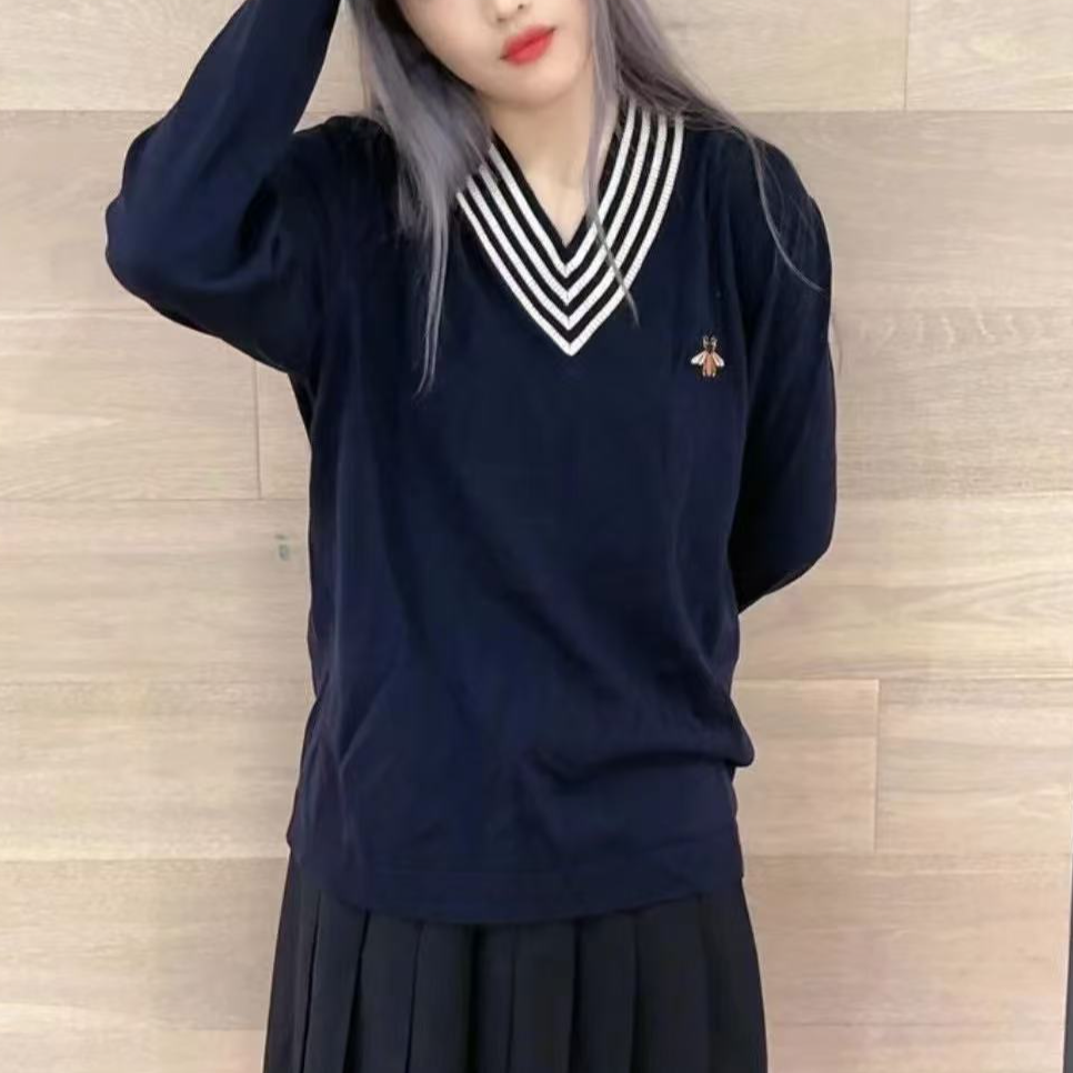 全新未使用 GUCCI/古驰 /V领蜜蜂针织毛衣/M码