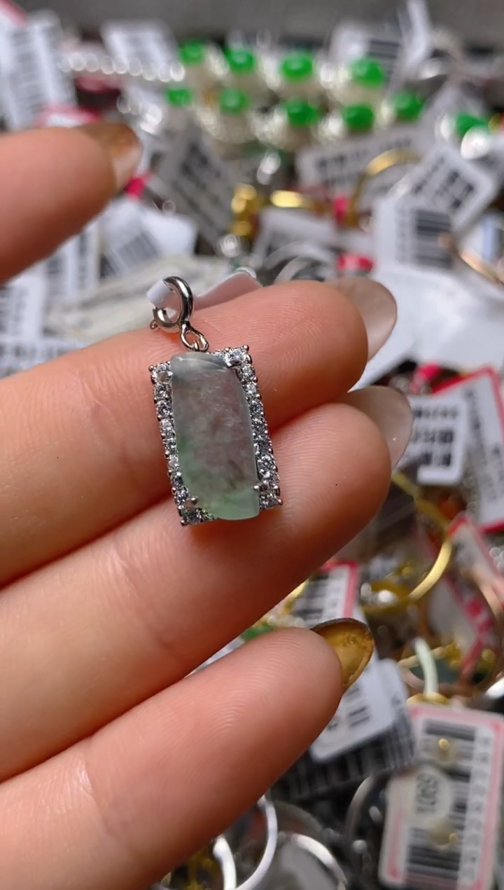 银S925镶嵌戒指翡翠百内无证书