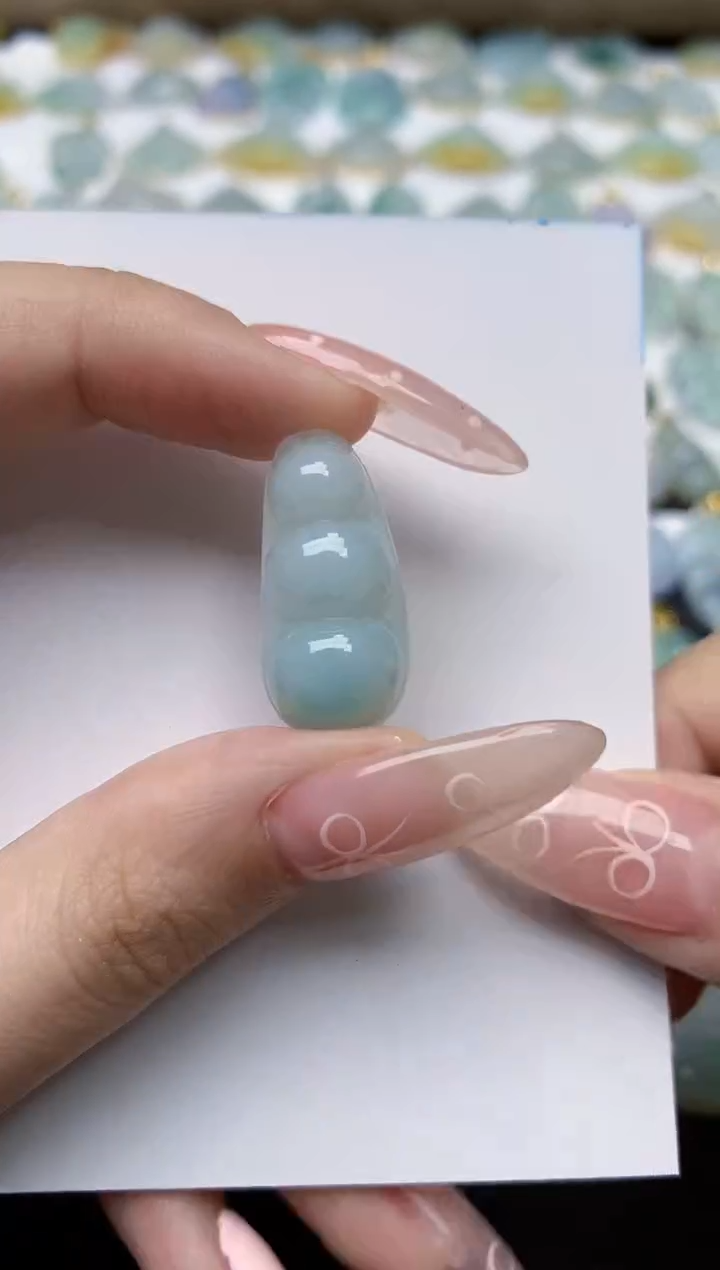 翡翠未镶嵌颈饰天然翡翠A货