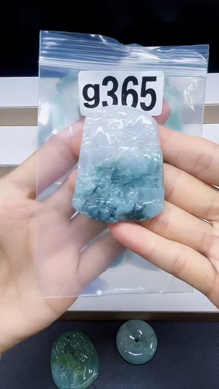 颈饰未镶嵌翡翠翡翠珠宝吊坠挂件