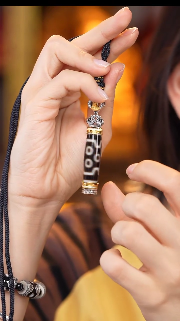 【闪购商品】玛瑙/玉髓颈饰银S925镶嵌Z28674七眼锁骨链