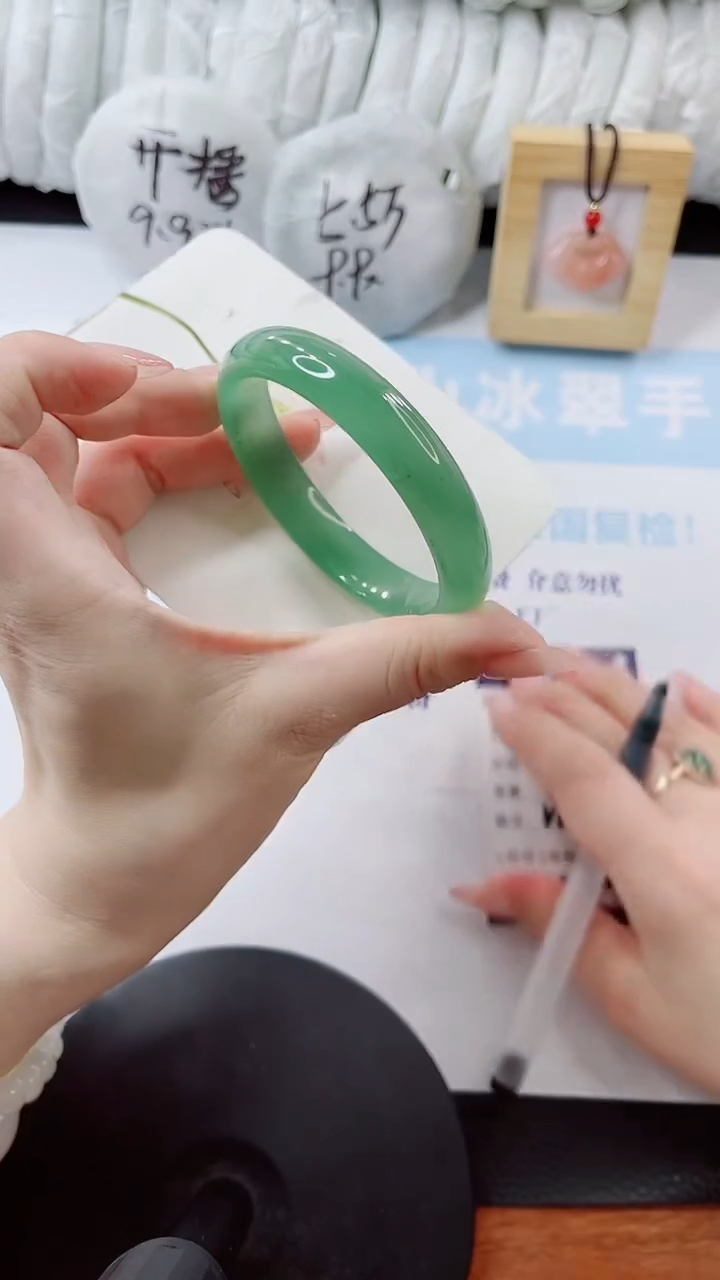 石英质玉手镯未镶嵌多样性发货V178