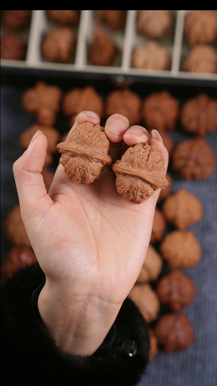 【闪购商品】文玩核桃吊坠血麒麟