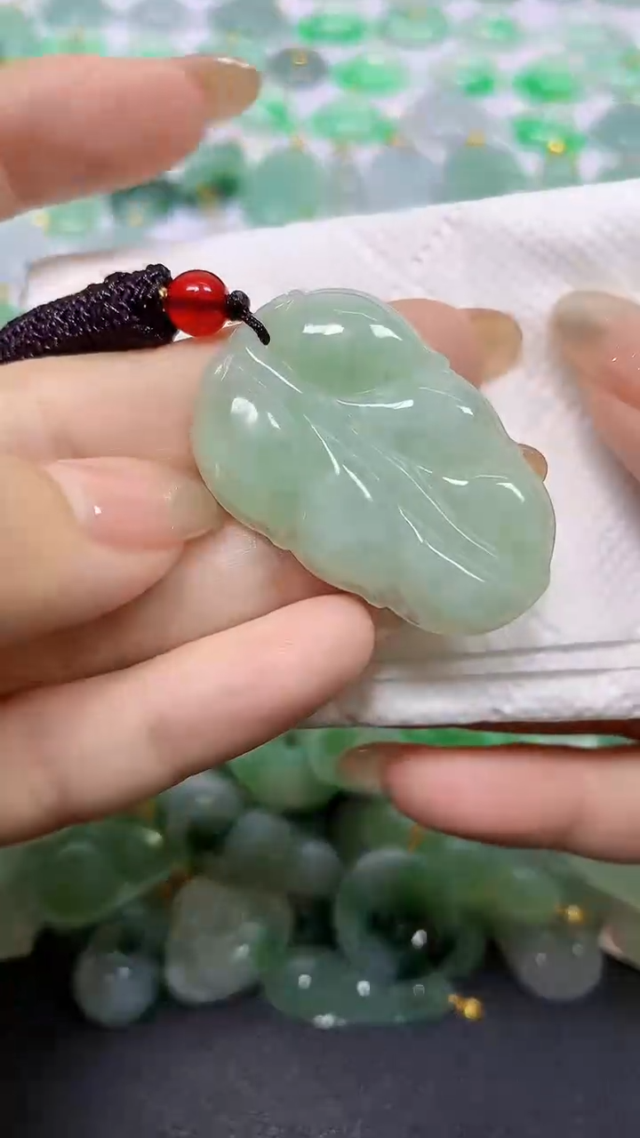 颈饰未镶嵌翡翠A货