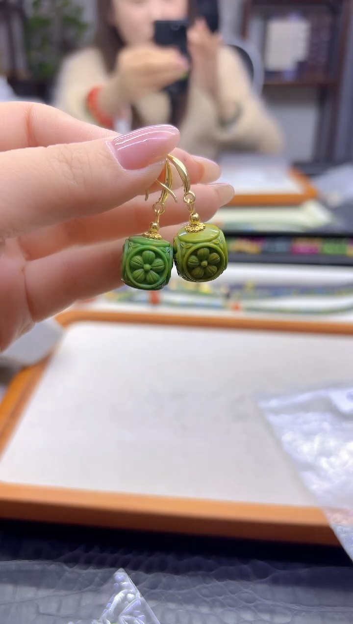 14K金镶嵌耳钉玛瑙/玉髓DIY款E960