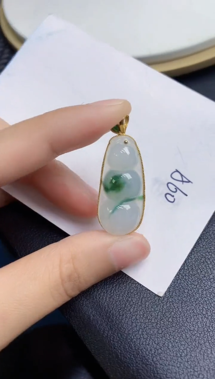 【闪购商品】翡翠颈饰18K金镶嵌000000000