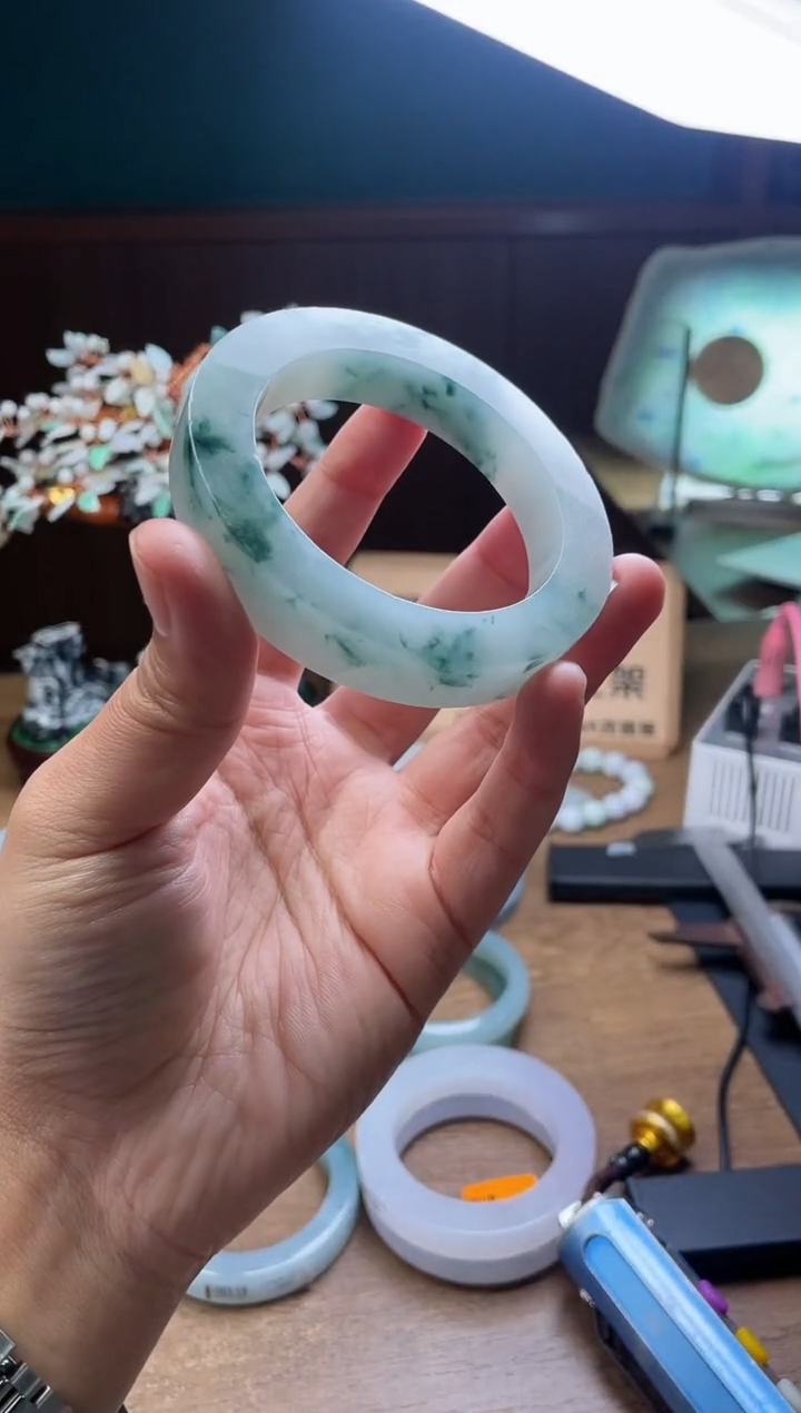 【闪购商品】定制翡翠手镯未镶嵌定制