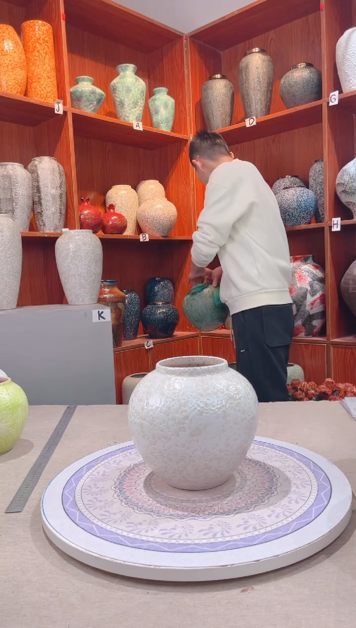 【闪购商品】瓶茶白小号 陶瓷花瓶 无花