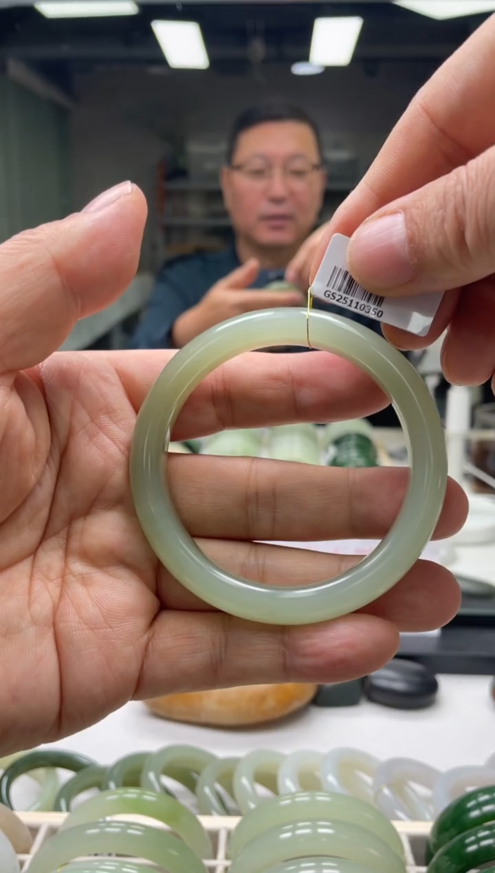 【闪购商品】和田玉手镯未镶嵌编码0350 圈口58-59