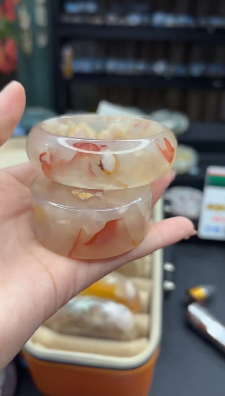 【闪购商品】石英质玉手镯未镶嵌286（53圈赠送镯心）