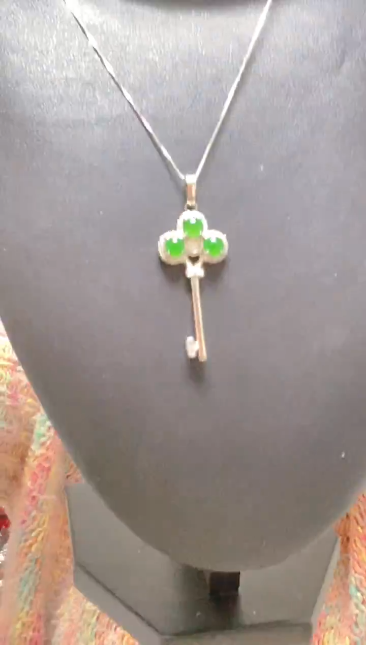 颈饰未镶嵌翡翠天然A货 假一罚四