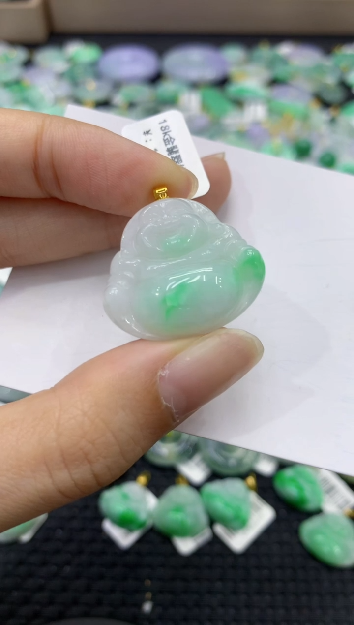 颈饰18K金镶嵌翡翠天然缅甸翡翠A货