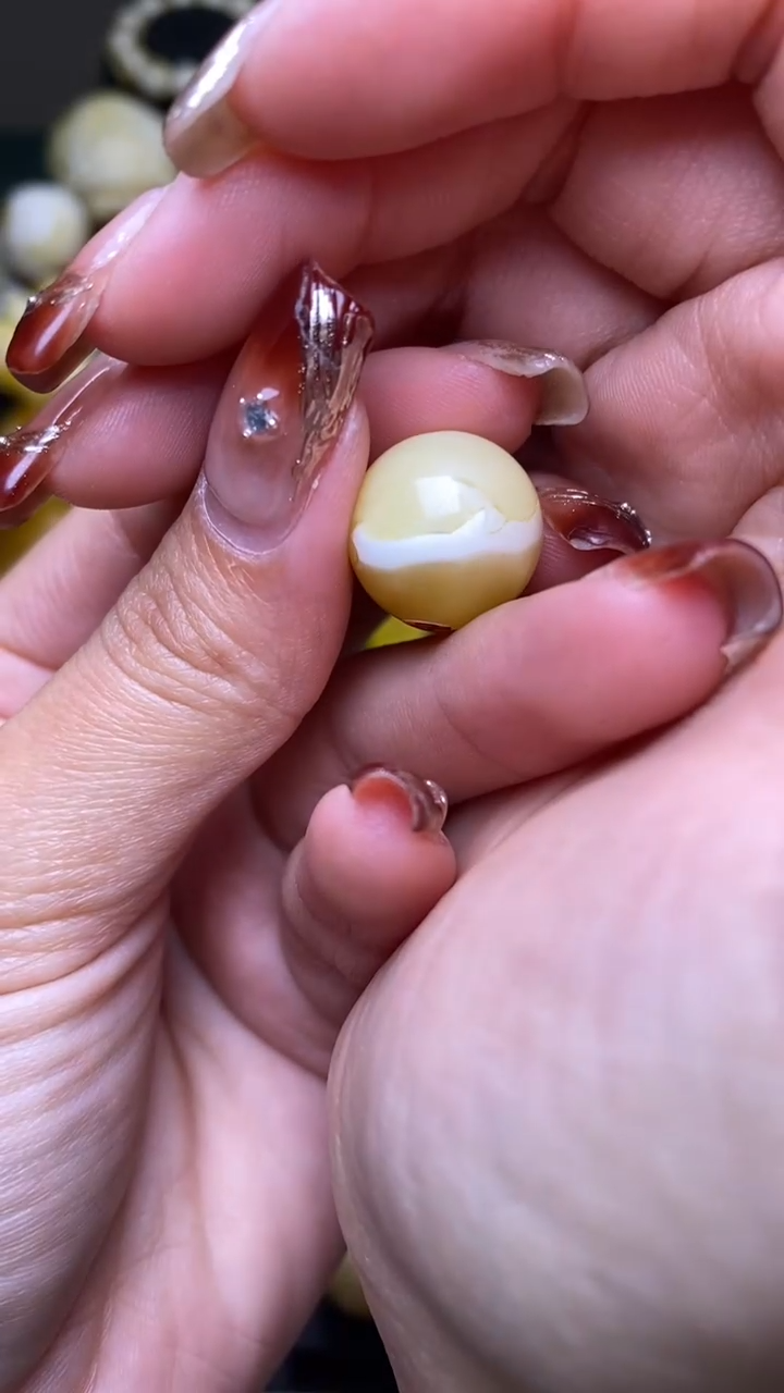 【闪购商品】琥珀裸石未镶嵌葵. 12