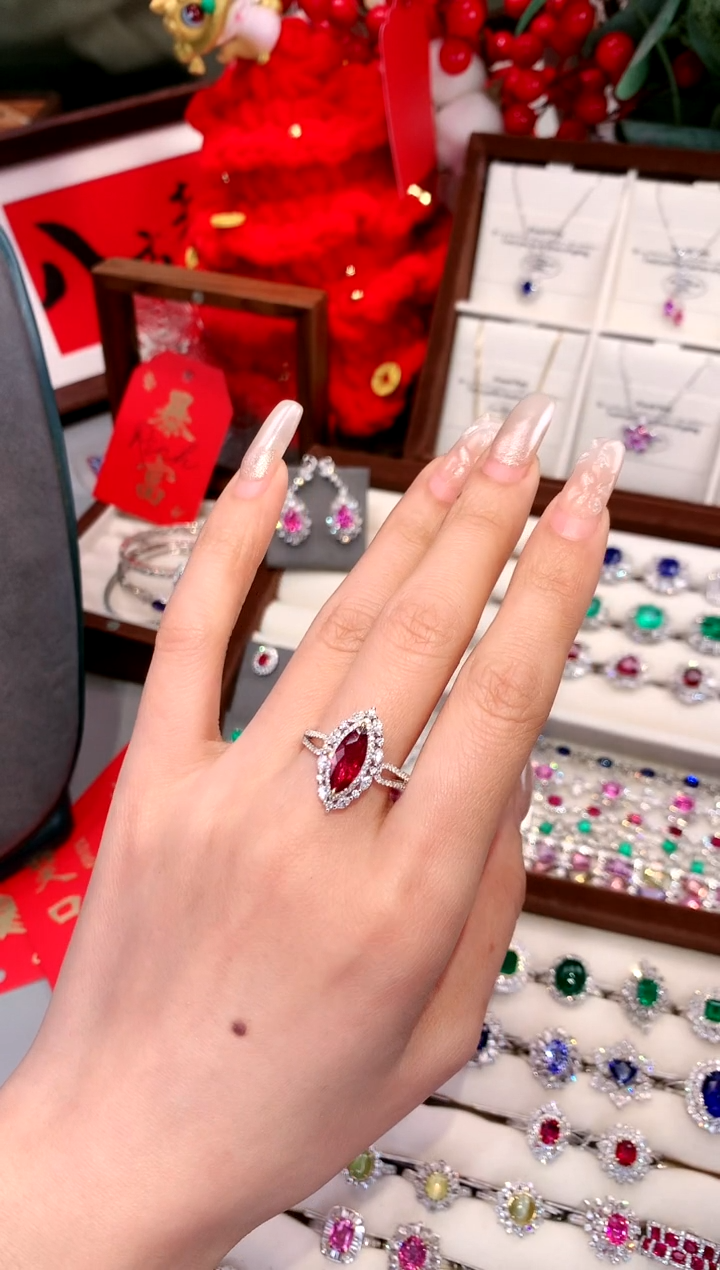 【闪购商品】红宝石戒指18K金镶嵌1.3ct/天然宝石/七天无理由