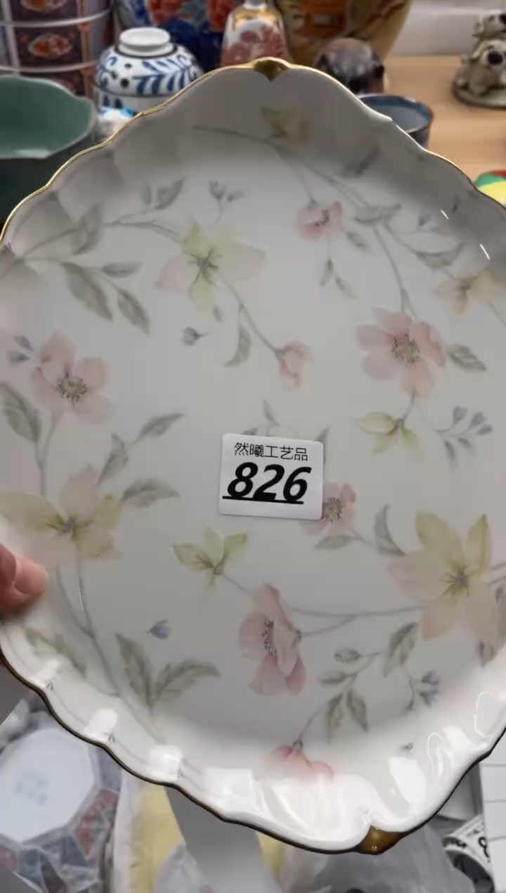 【闪购商品】瓷片826然曦海外工艺品。。。。