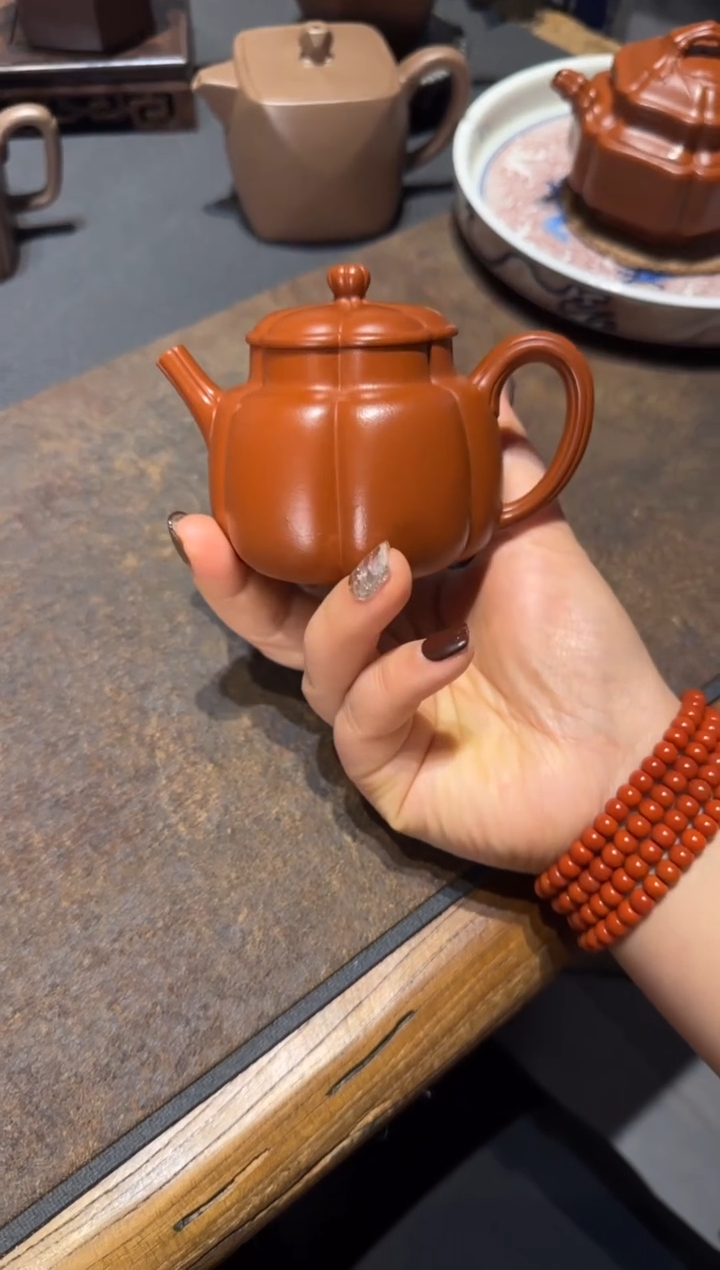 【闪购商品】紫砂茶壶繁花  朱泥