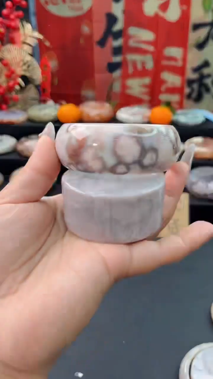 【闪购商品】石英质玉手镯未镶嵌赠送镯心（58圈口）无证书