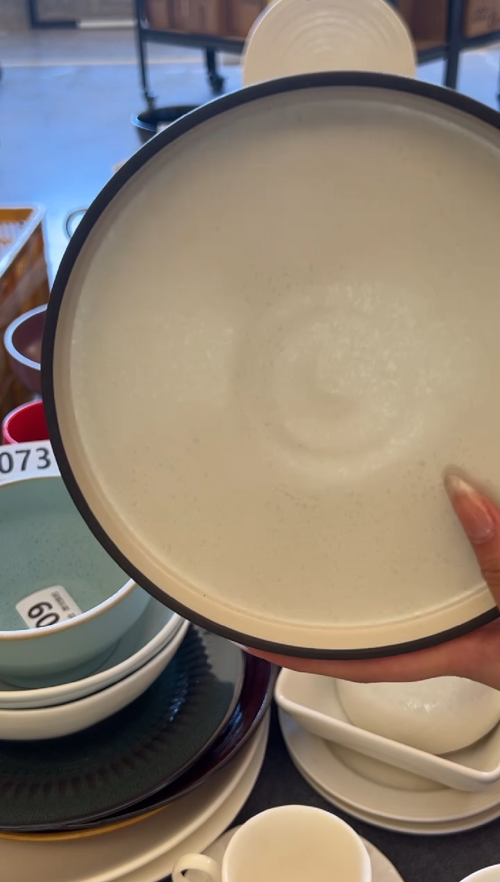 新骨瓷101 瑕疵烟灰白8 寸高边盘 