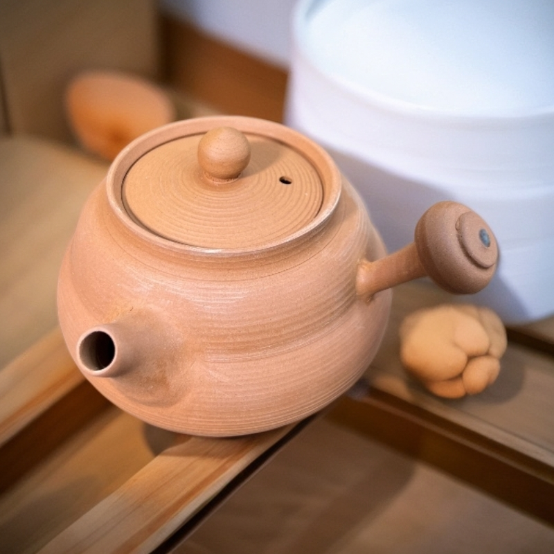 原矿朱泥薄胎侧把工夫冲茶壶125cc