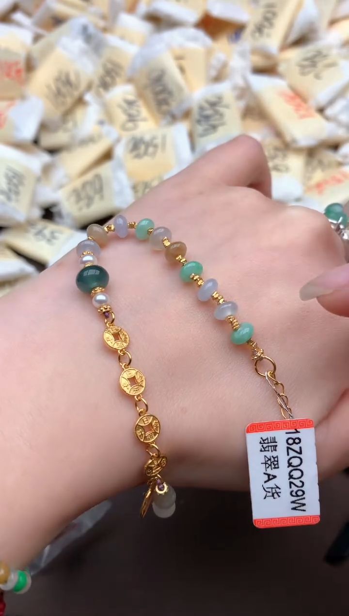 【闪购商品】翡翠挂件未镶嵌   一  