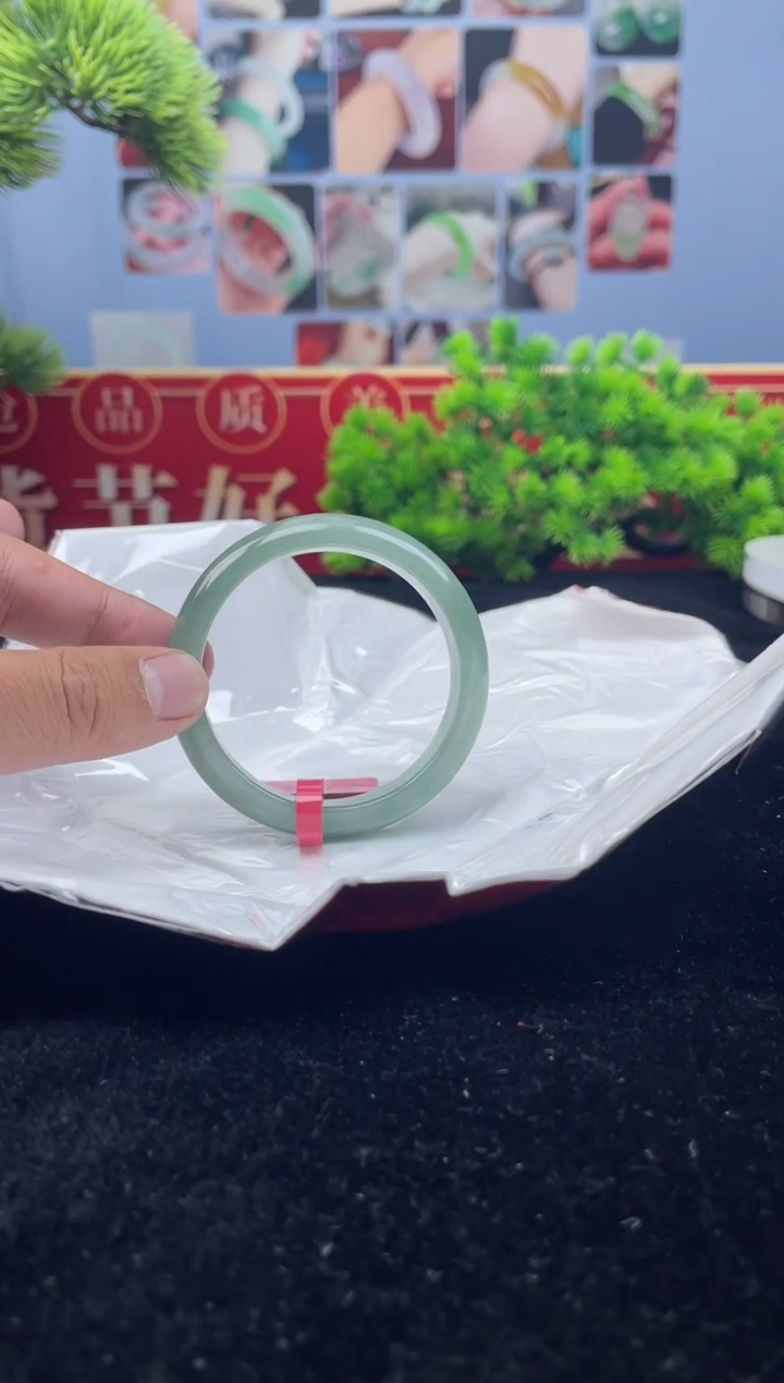 翡翠未镶嵌手镯手镯5
