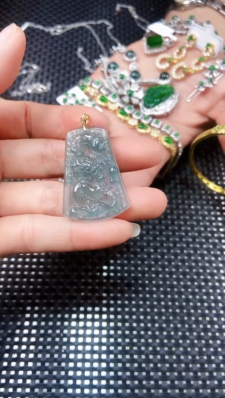 【闪购商品】翡翠吊坠(不含链)未镶嵌111111111