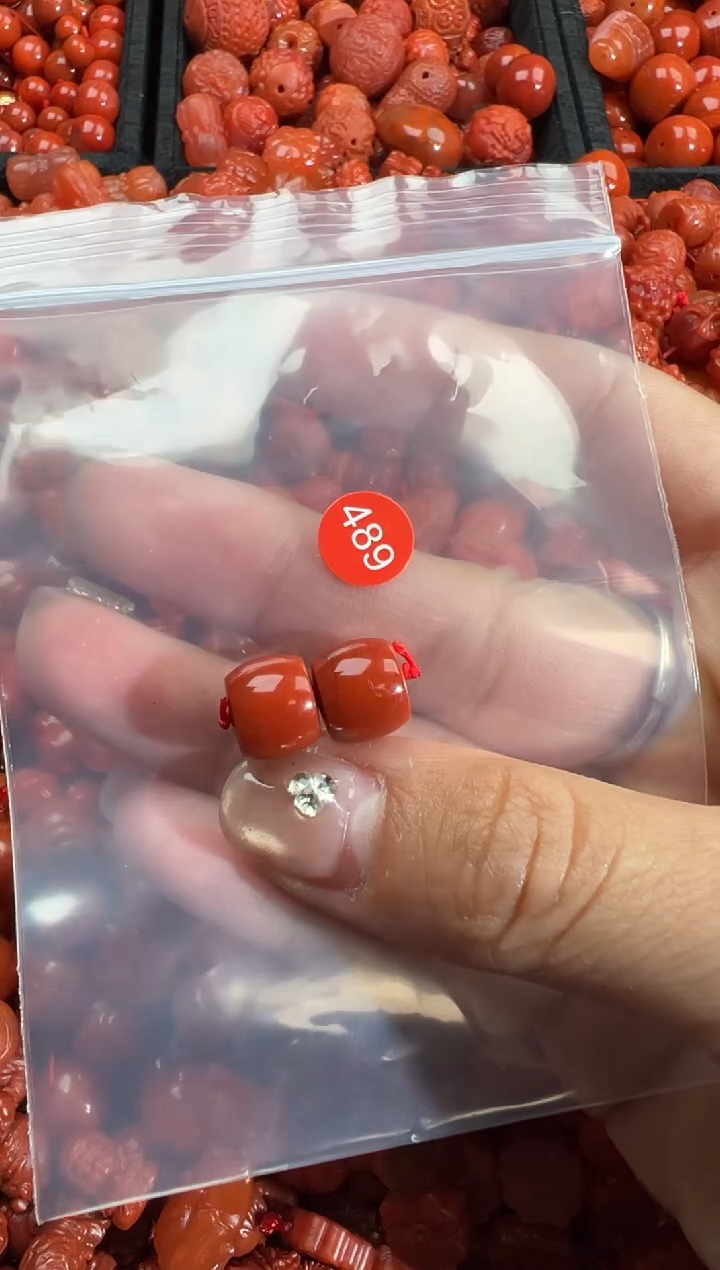 南红玛瑙合金颈饰1