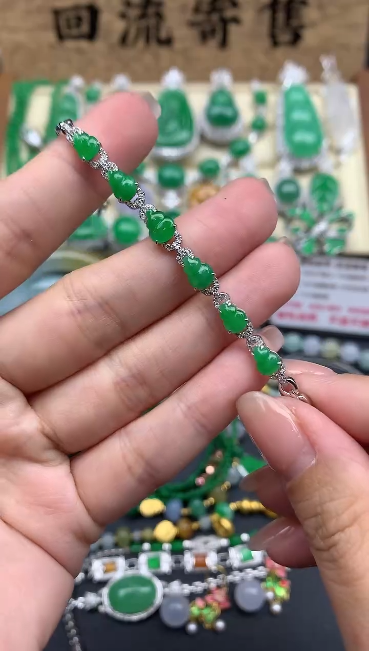 【闪购商品】翡翠手串18K金镶嵌610-中国好珍宝