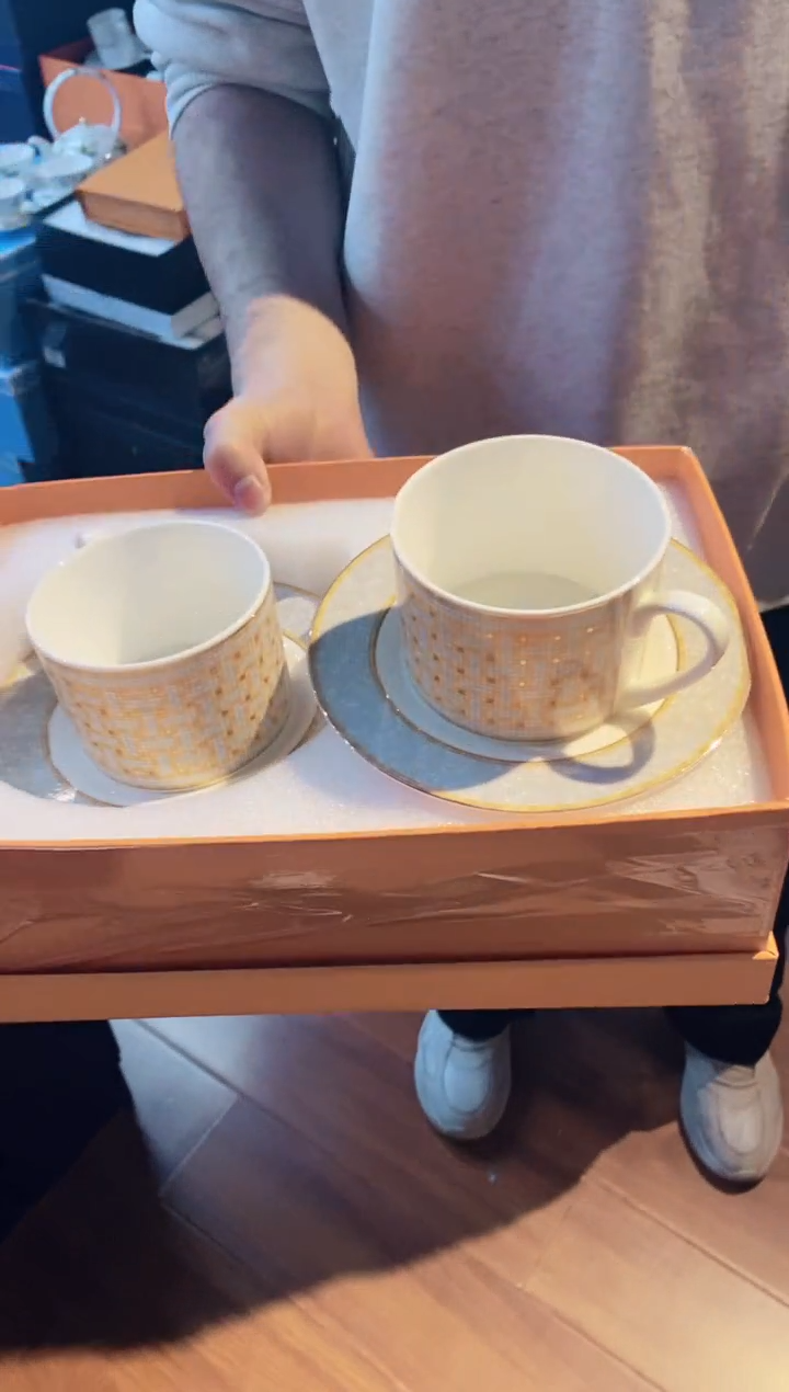 【闪购商品】杯鸿辉家品牌瓷器，京东包邮！