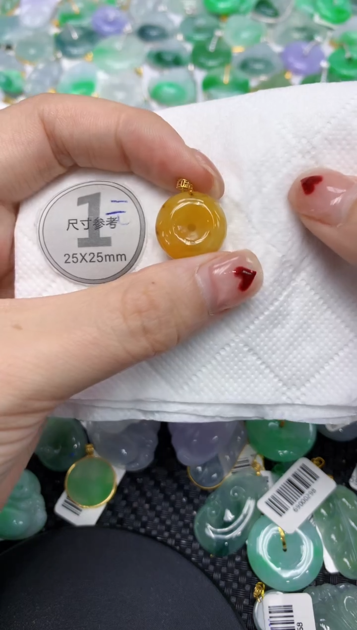 翡翠18K金镶嵌颈饰11111111