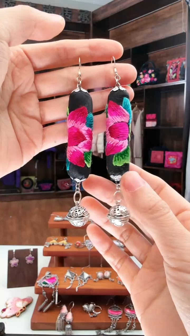 【闪购商品】织绣139蚩梦苗族古绣