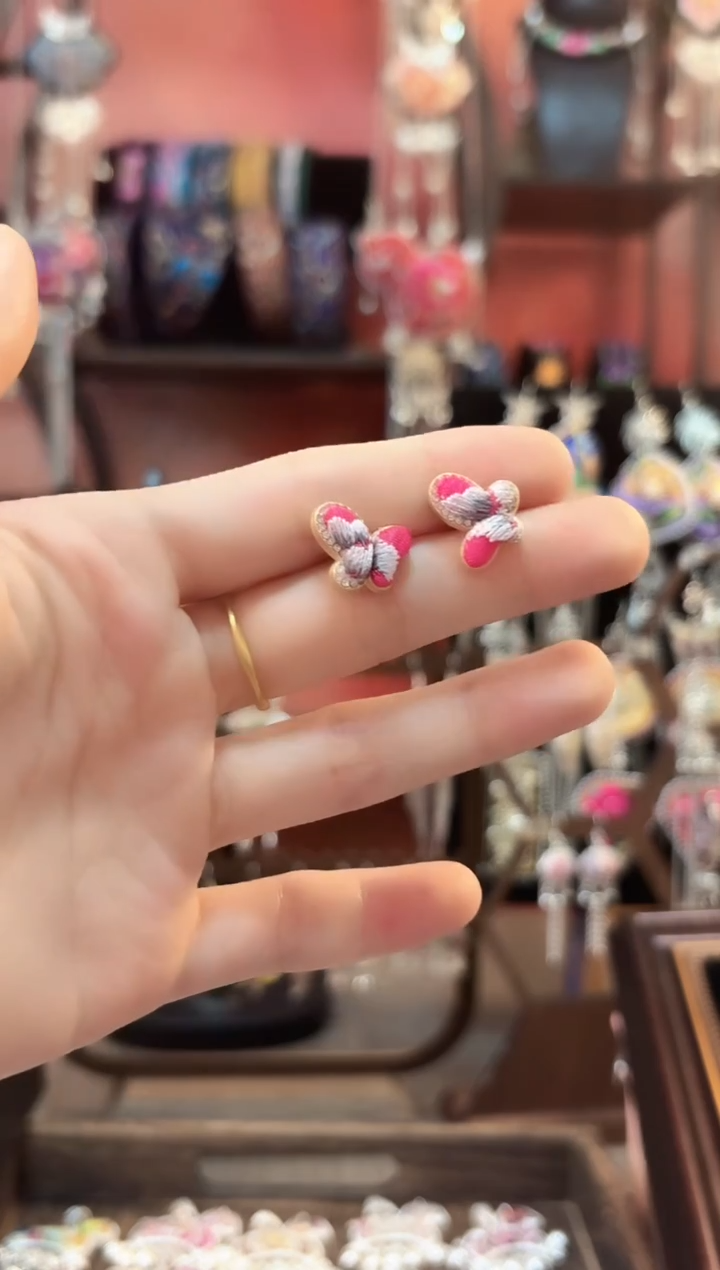 织绣云织谣民族风精美饰品   23