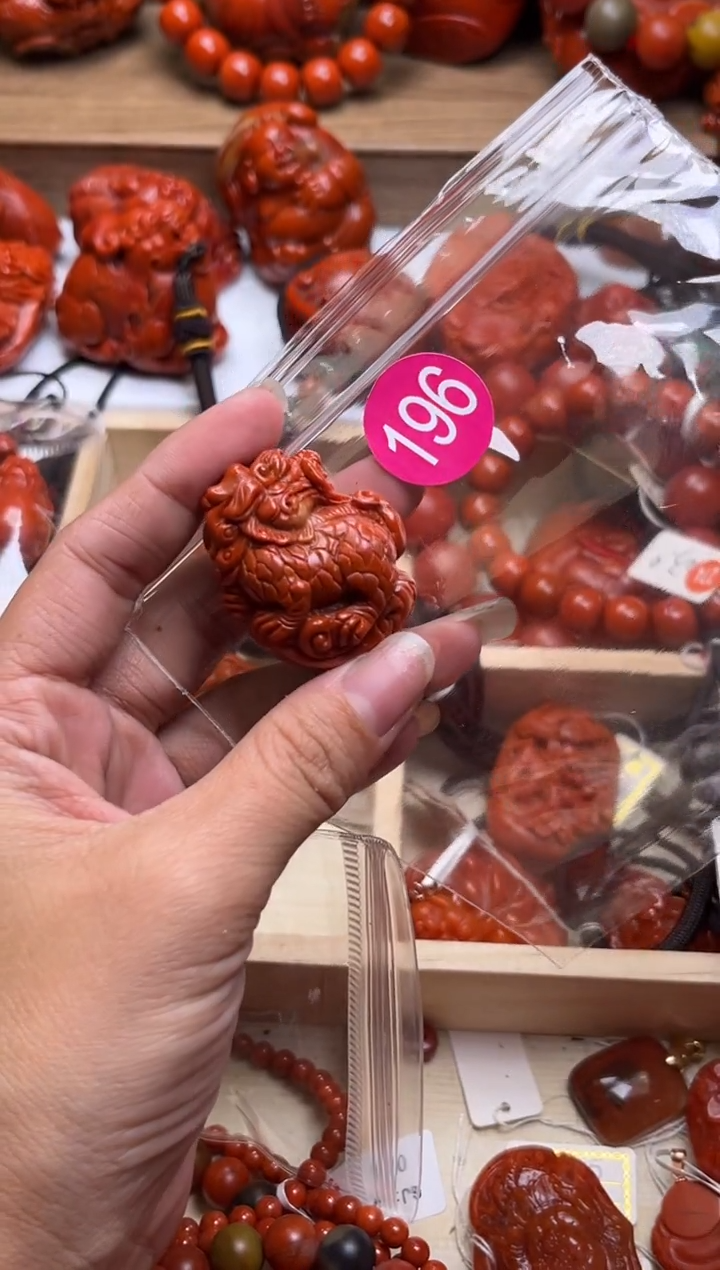 【闪购商品】南红玛瑙珠宝奇石未镶嵌196