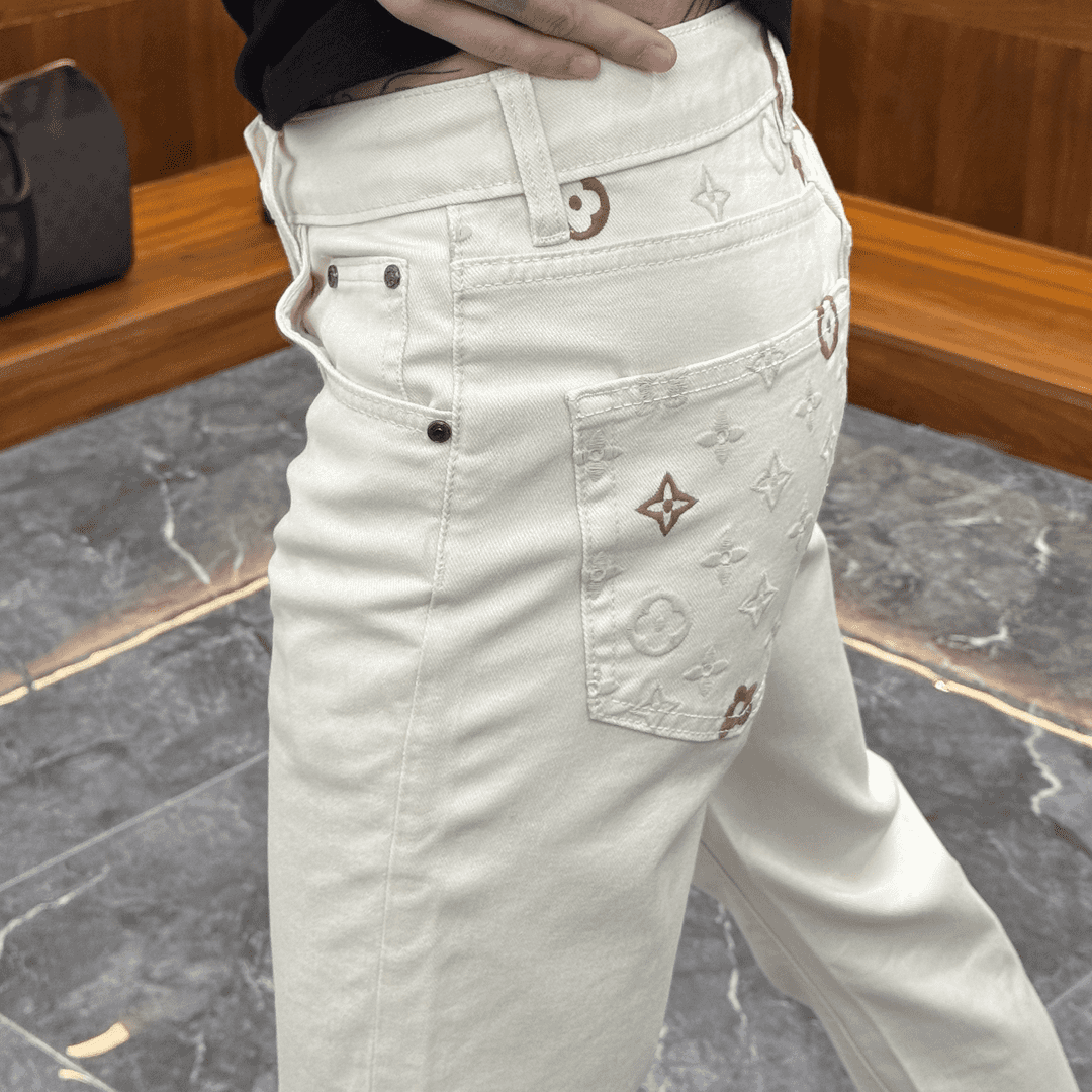 2025新款高端时尚休闲百搭刺绣净版商务男士轻奢白色修身牛仔裤