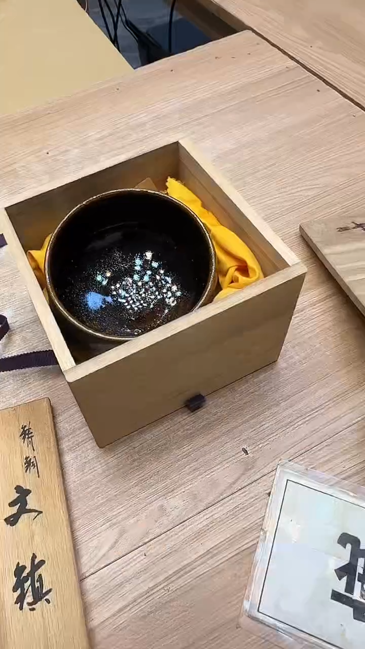 我****火2298墨樱社专属定闪链接瓷