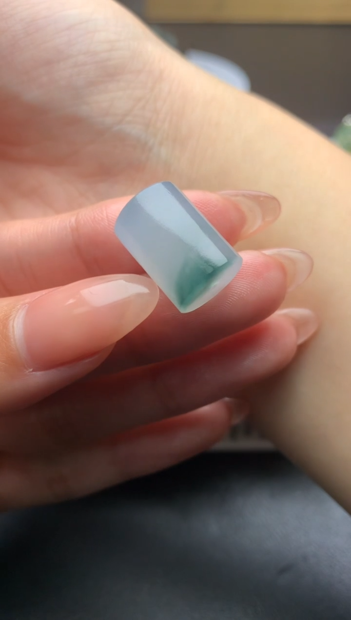 【闪购商品】定制翡翠未镶嵌毛货