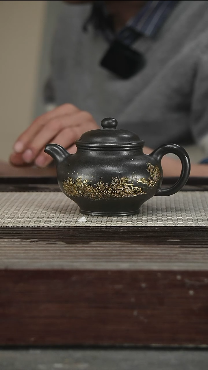 茶壶紫砂省大卢老师，带证240CC95号