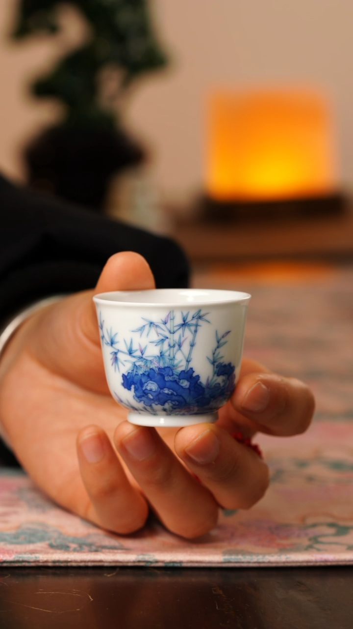 【闪购商品】瓷片望玉斗彩绿竹小杯
