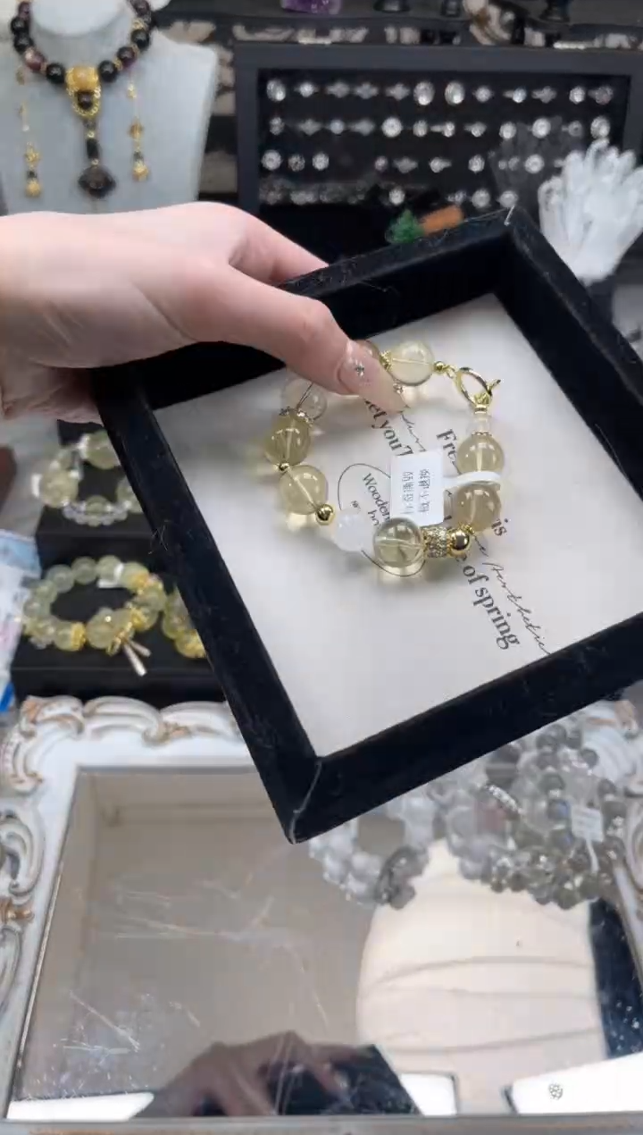 【闪购商品】水晶手链未镶嵌天然水晶 多样性发货