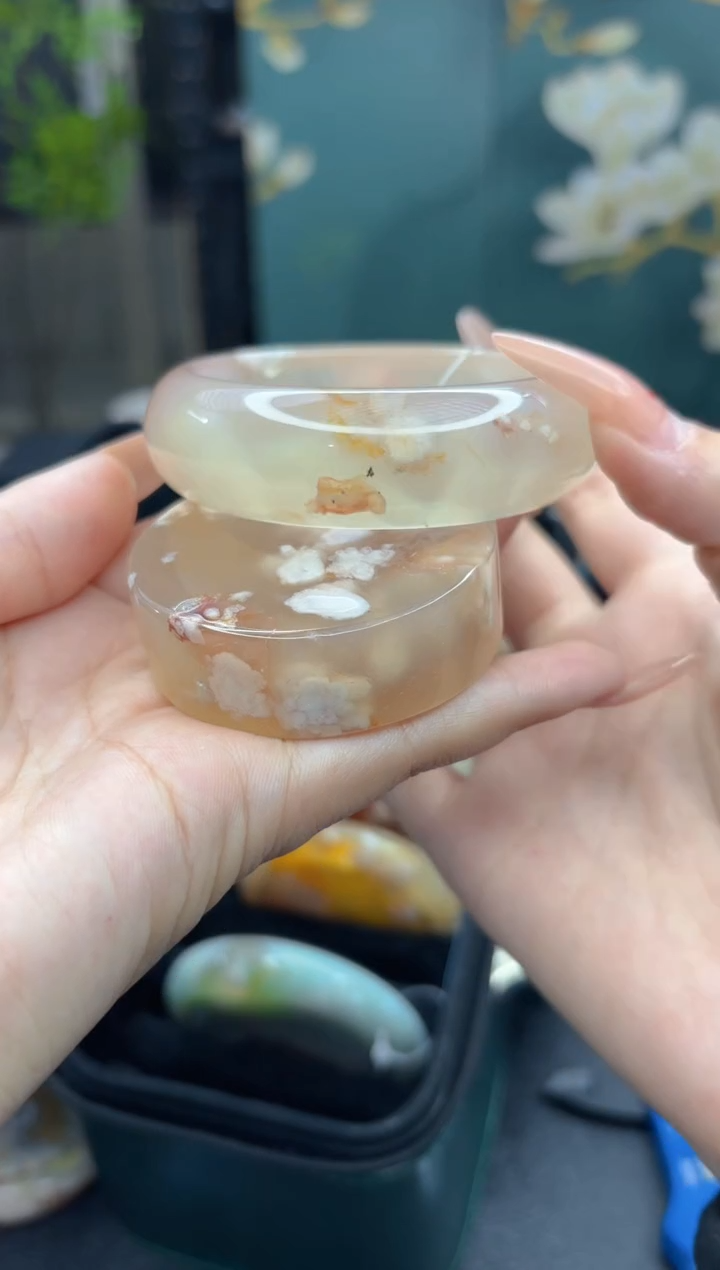 【闪购商品】石英质玉手镯未镶嵌176（57圈赠送镯心）