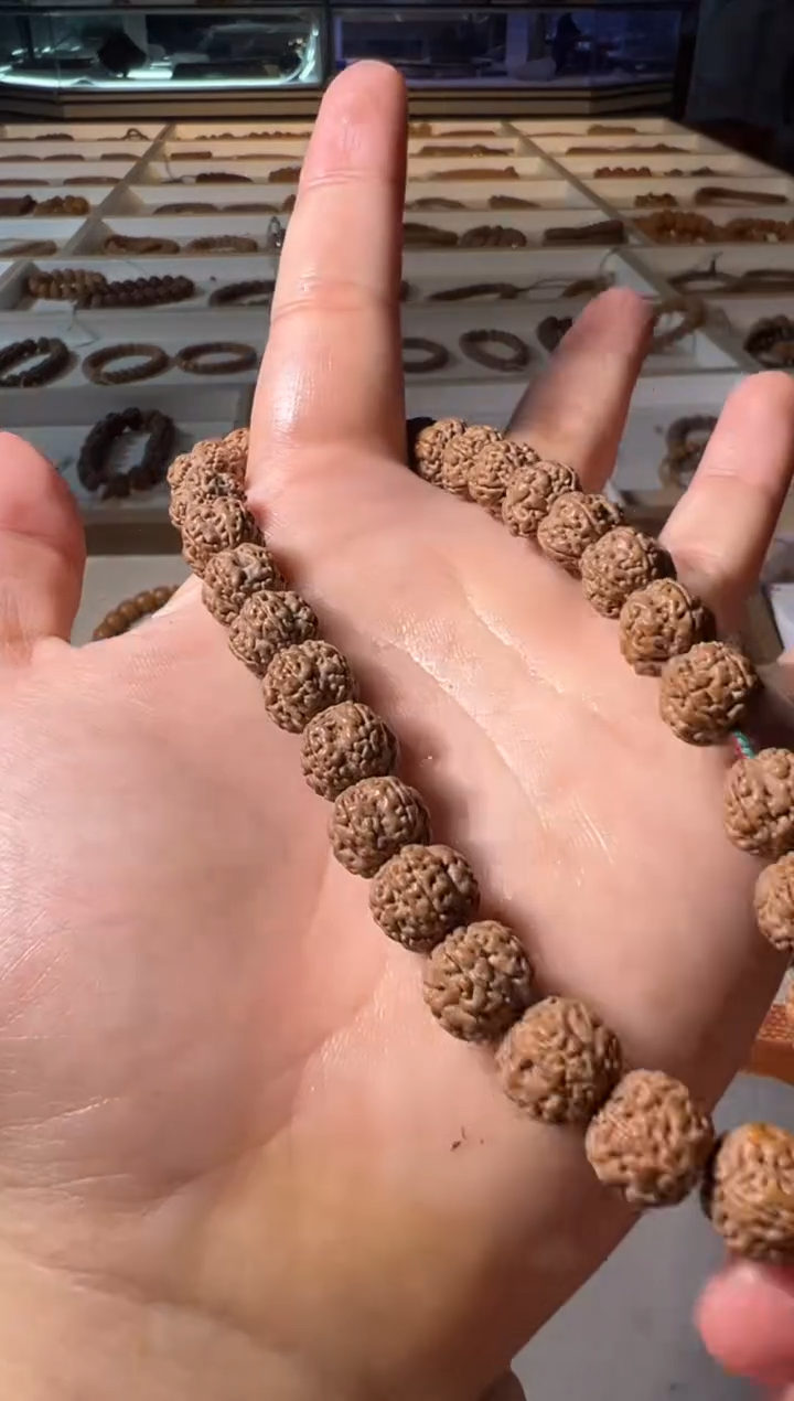 金刚菩提手串原桩梅花手持10-12左右